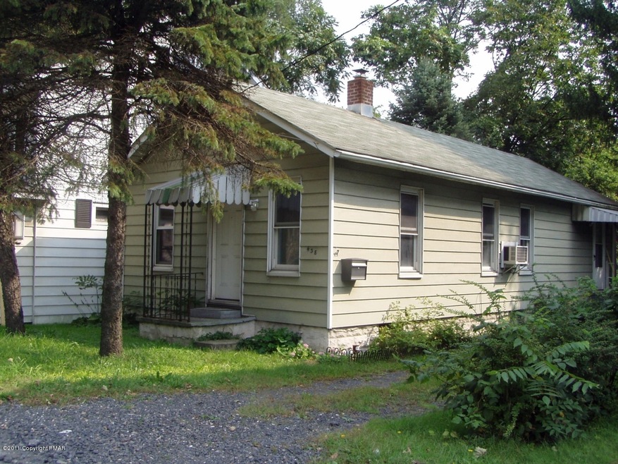 438 N 5th St, Stroudsburg, PA 18360 - photo 1