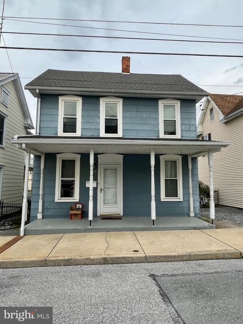215 Park St, Waynesboro, PA 17268 - photo 1