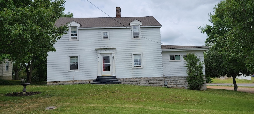 323 S Brittain St, Shelbyville, TN 37160 - photo 1