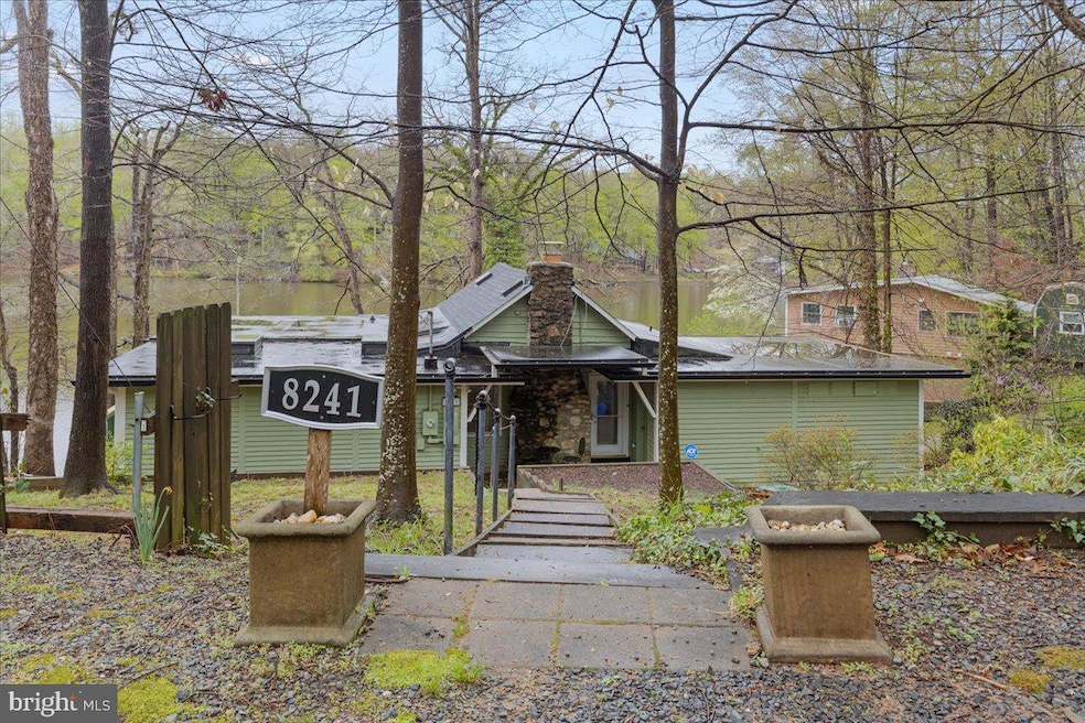 8247 Abbie Ln, Manassas, VA 20112 - photo 1