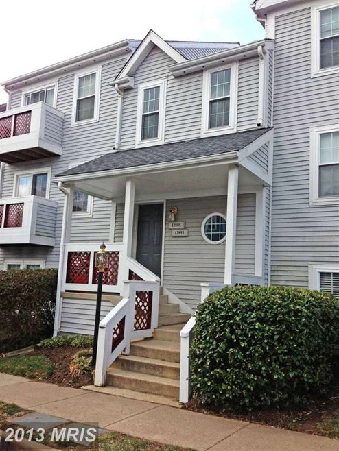 12893 Grays Pointe Rd unit 12893A, Fairfax, VA 22033 - photo 1