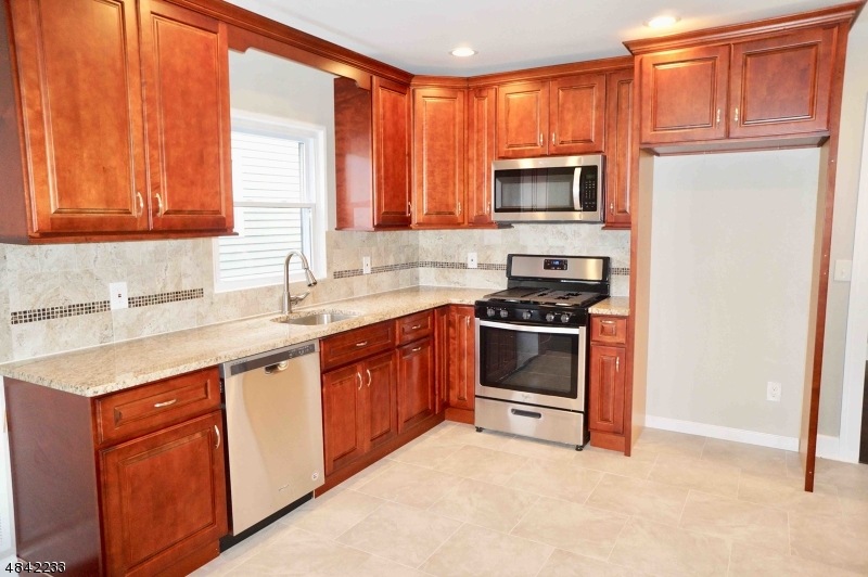 612 Myrtle St unit 614, Elizabeth, NJ 07202 - photo 1