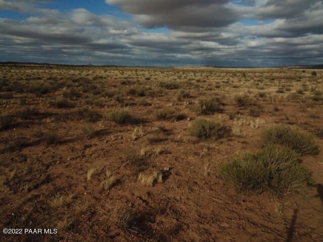 0 W Boiling Pot Rd unit 1049169, Ash Fork, AZ 86320 - photo 1