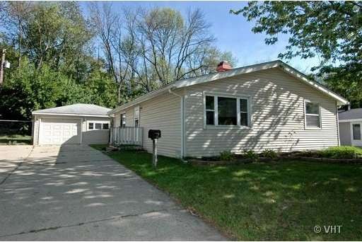 144 Sioux Ave, Carpentersville, IL 60110 - photo 1