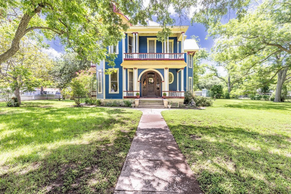 For Sale $565,000