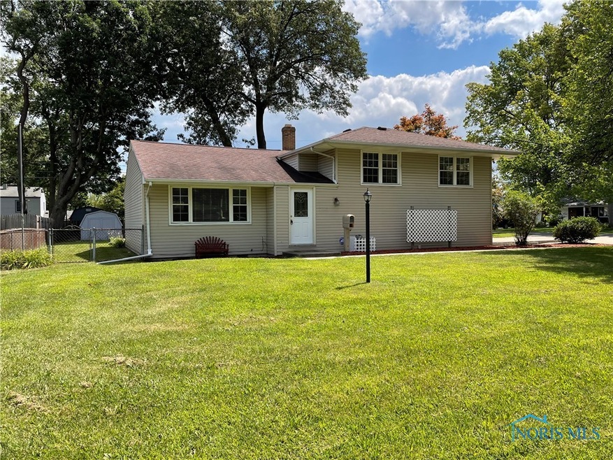 5504 E Rowland