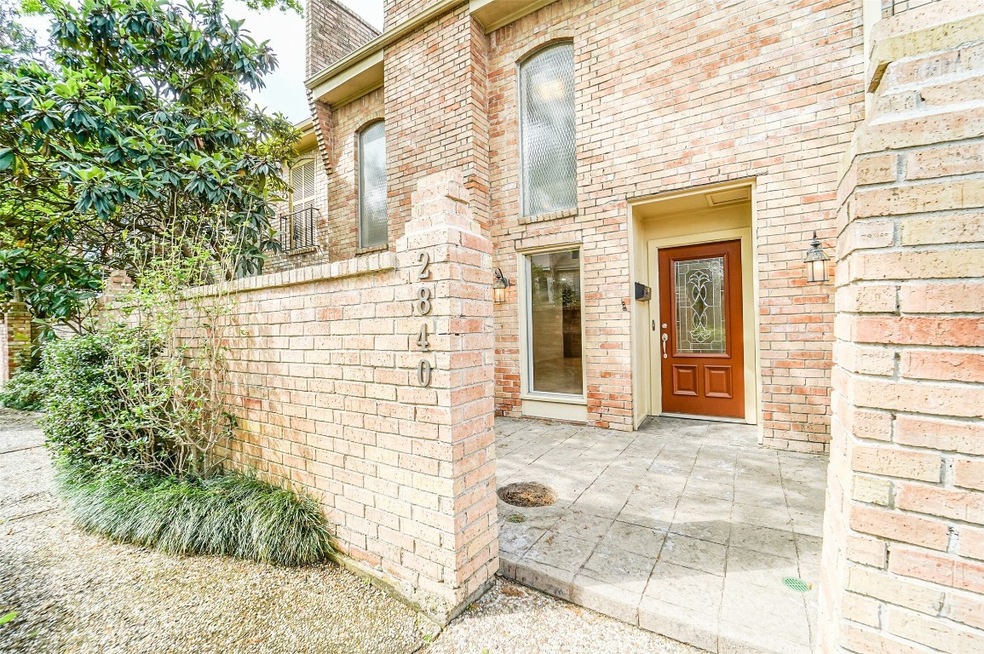 2840 Bellefontaine St, Houston, TX 77025 - photo 1