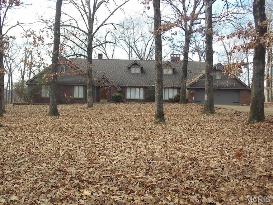 1301 Lurlyn Rd, Poplar Bluff, MO 63901 - photo 1