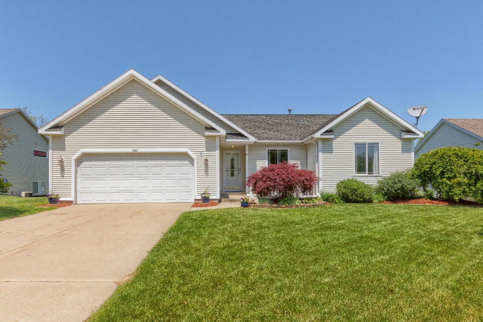 01 Front of Home