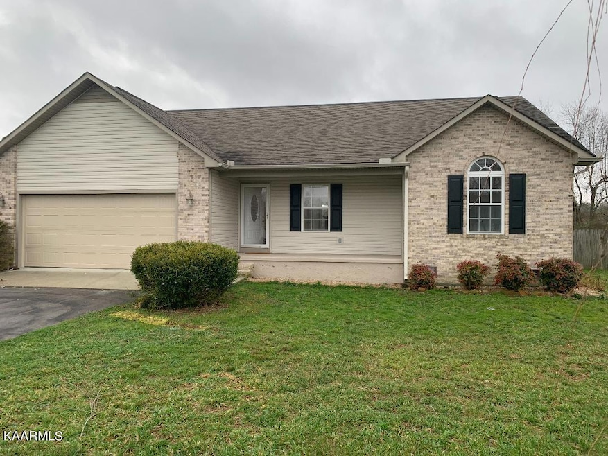 94 Lakyn Dr, Crossville, TN 38571 - photo 1