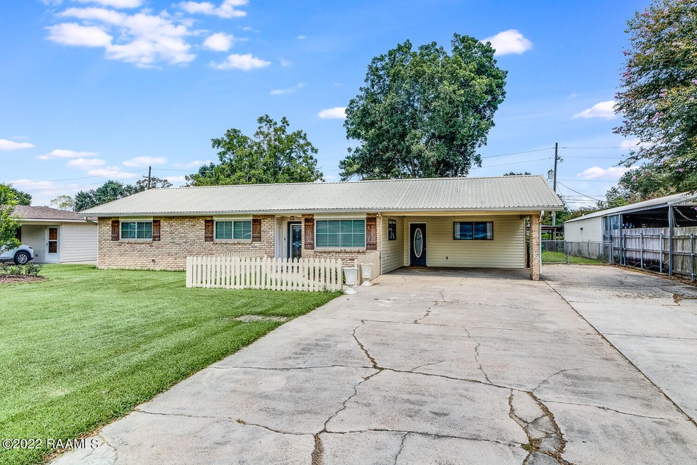 202 Carol Dr-1