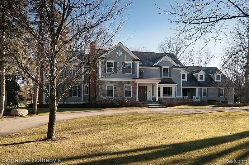 1400 Glengarry, Blmfield Village