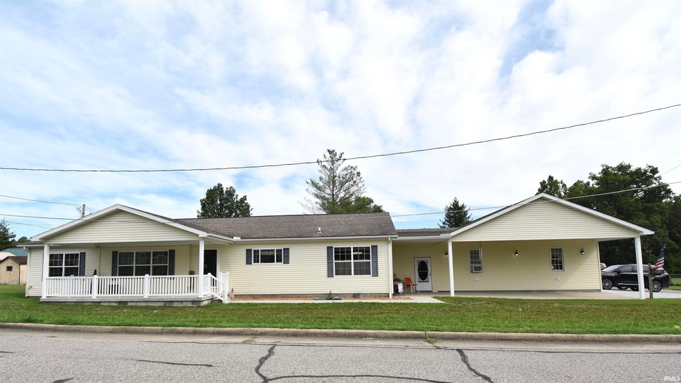 840 10th St NE, Linton, IN 47441 - photo 1