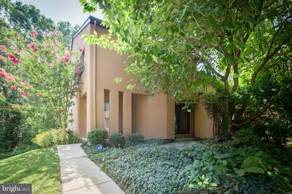 5640 Vantage Point Rd, Columbia, MD 21044 - photo 1