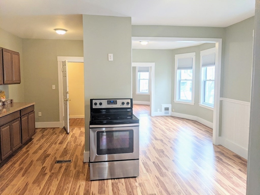 48 Leach St unit 2, Salem, MA 01970 - photo 1