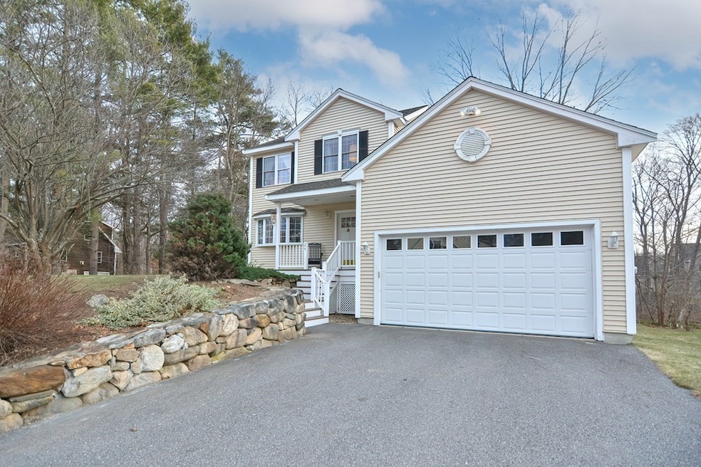 24 Middlesex Dr, Littleton, MA 01460 - photo 1