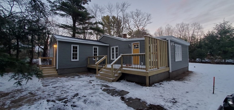 148 Old Webster Rd unit 1, Oxford, MA 01540 - photo 1