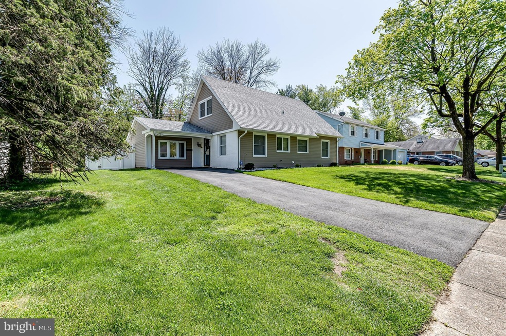 45 Parkside Cir, Willingboro, NJ 08046 - photo 1