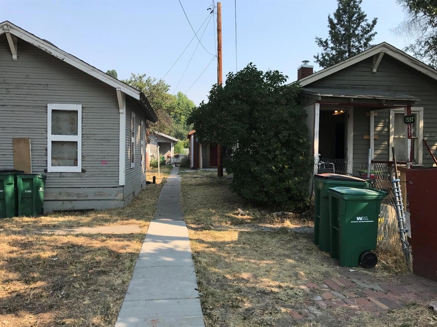 1931 Wantland Ave, Klamath Falls, OR 97601 - photo 1