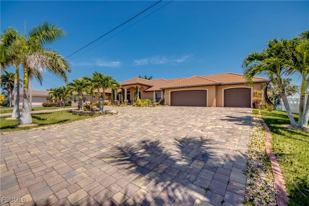 141 SW 39th St, Cape Coral, FL 33914 - photo 1