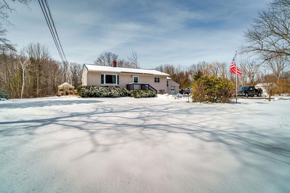 759 Salmon Falls Rd, Rochester, NH 03868 - photo 1