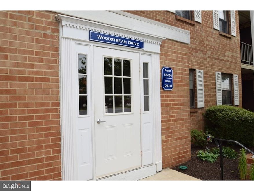 107 Woodstream Dr unit BLDG 4, Norristown, PA 19403 - photo 1