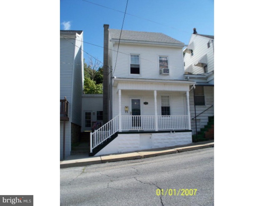 1306 Spruce St, Ashland, PA 17921 - photo 1