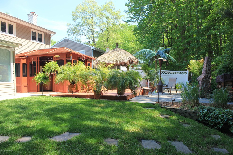 17 Kentucky Dr, Hazlet, NJ 07730 - photo 1