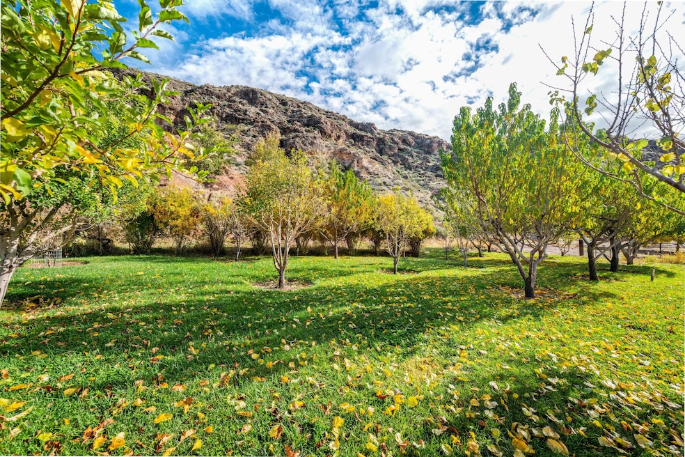 5.68 Acres 100 E, La Verkin, UT 84745 - photo 1