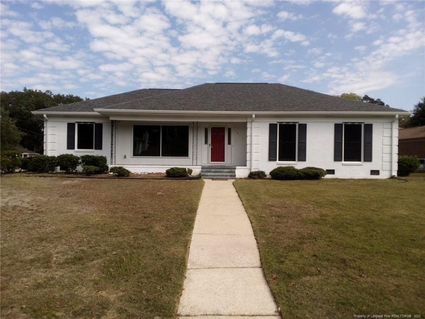 517 Lennox Dr, Fayetteville, NC 28303 - photo 1