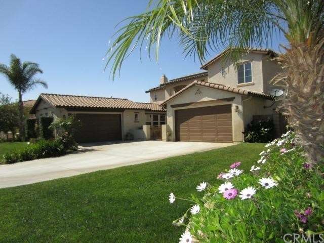 Welcome to Cielo Plan 4, Great Curb Appeal !