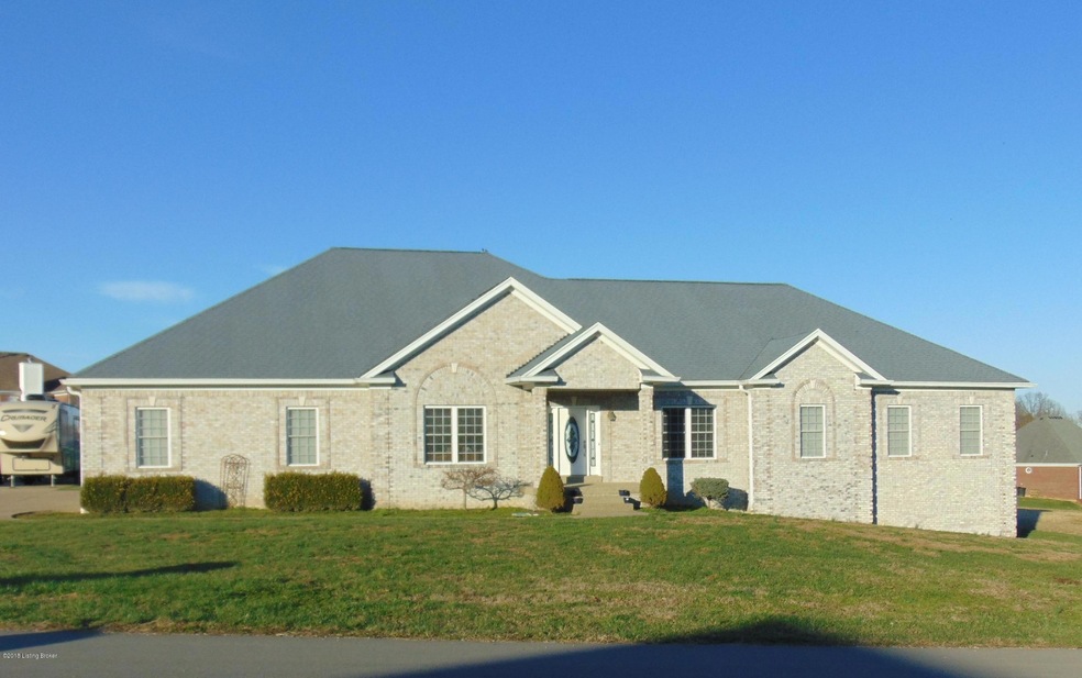 182 Eagles Bluff Ct, Shepherdsville, KY 40165 - photo 1