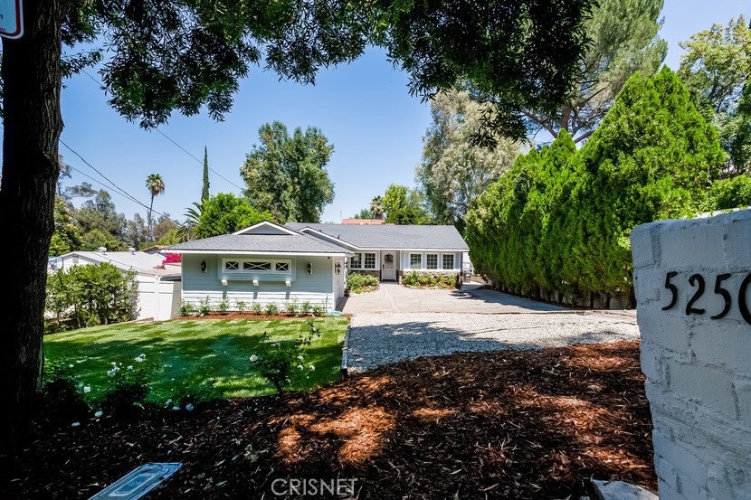 5250 Sale Ave, Woodland Hills, CA 91364 - photo 1