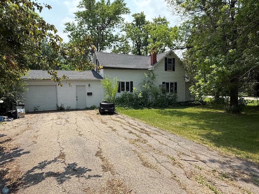 225 Herbert St, Hendrum, MN 56550 - photo 1