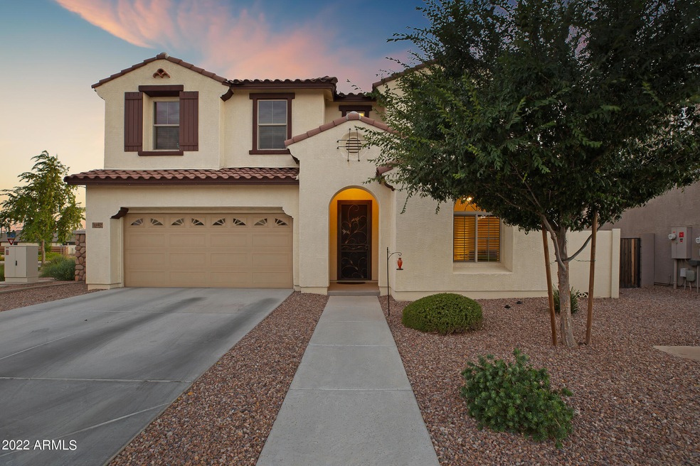 3342 N Los Alamos-66