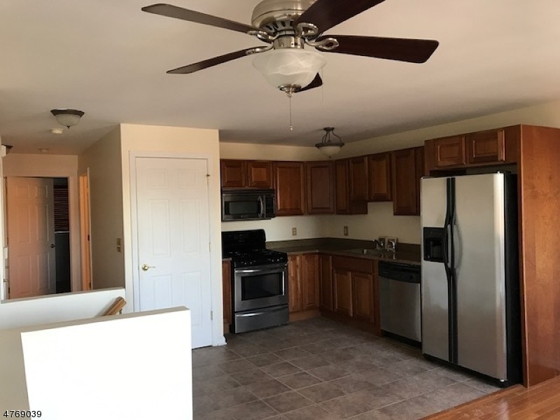 2 Port Royal Dr, Vernon, NJ 07462 - photo 1