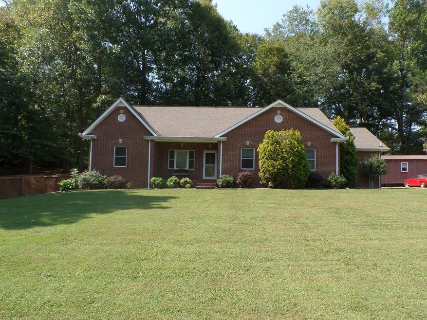 1845 Bay View Dr, Cookeville, TN 38506 - photo 1