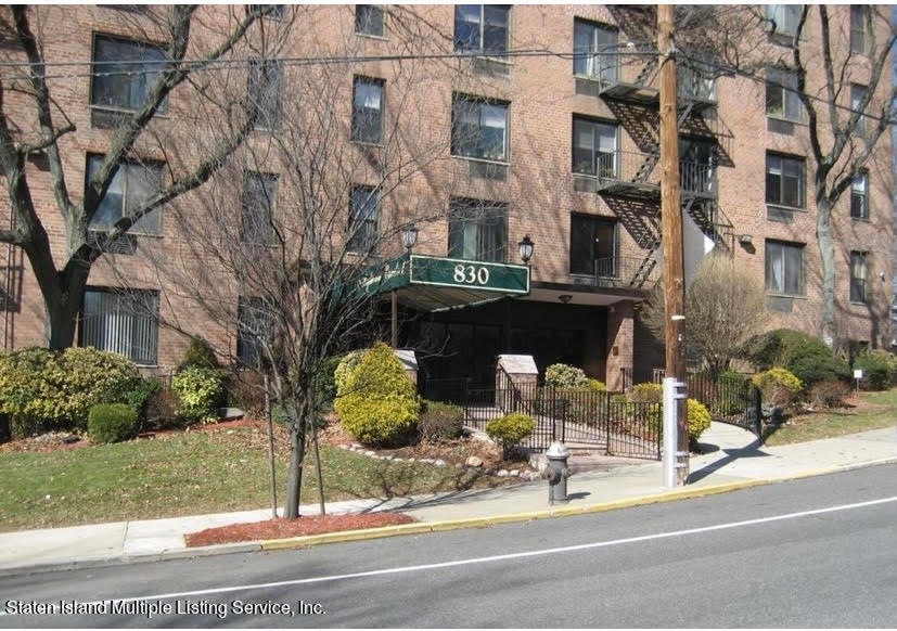 Highview Condominium unit 6A, Staten Island, NY 10301 - photo 1