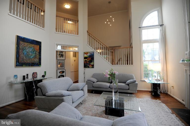 2236 Central Ave, Vienna, VA 22182 - photo 1