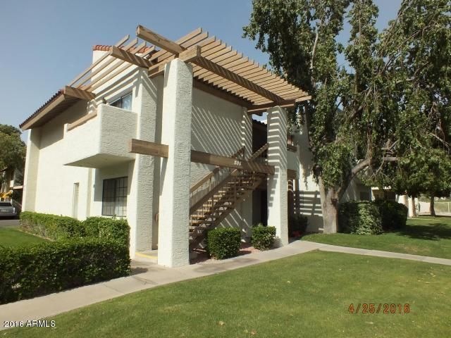 808 E Lawrence Ln unit 205, Phoenix, AZ 85020 - photo 1