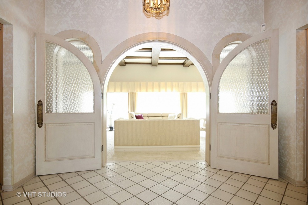 33 Strauss Ln, Olympia Fields, IL 60461 - photo 1