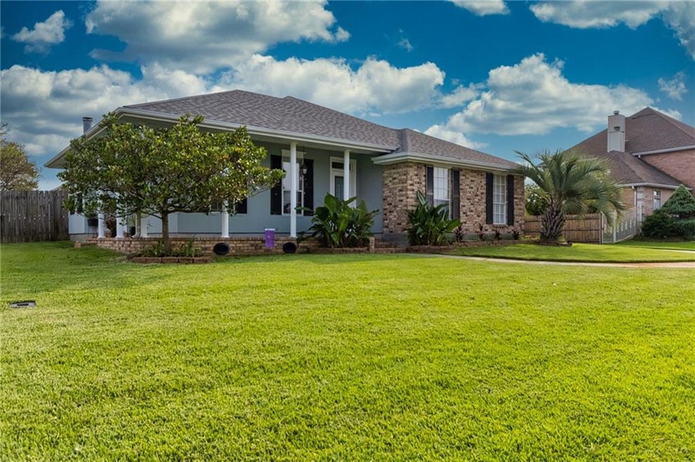 106 Intrepid Dr, Slidell, LA 70458 - photo 1