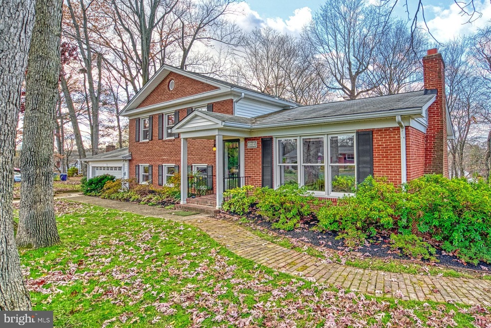 5818 Dawes Ave, Alexandria, VA 22311 - photo 1