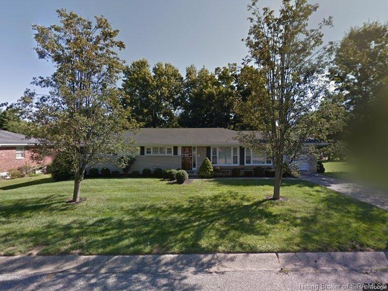 3304 Hazelwood Dr, New Albany, IN 47150 - photo 1