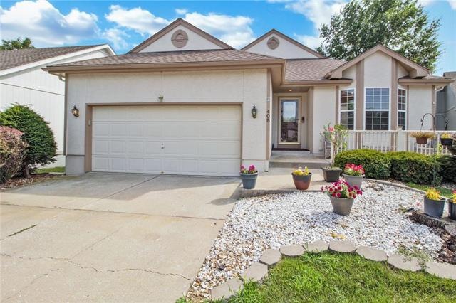 408 NW Augusta Ct, Blue Springs, MO 64014 - photo 1