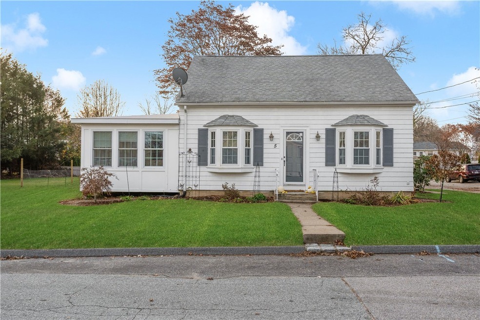 5 Leeder St, West Warwick, RI 02893 - photo 1