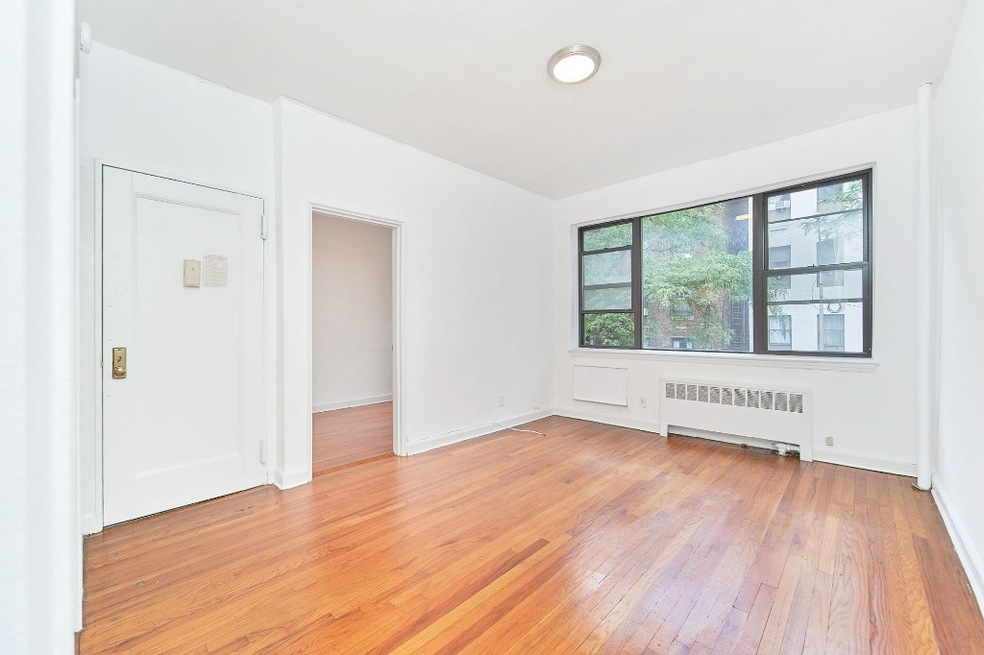 402 W 45th St unit 5 A, New York, NY 10036 - photo 1