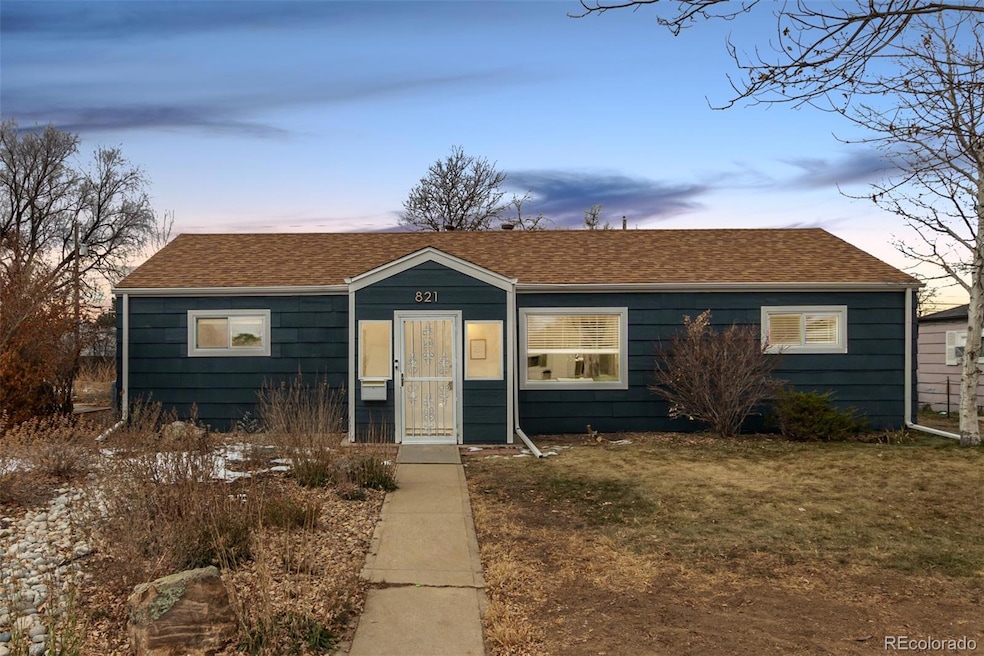 821 Victor St, Aurora, CO 80011 - photo 1
