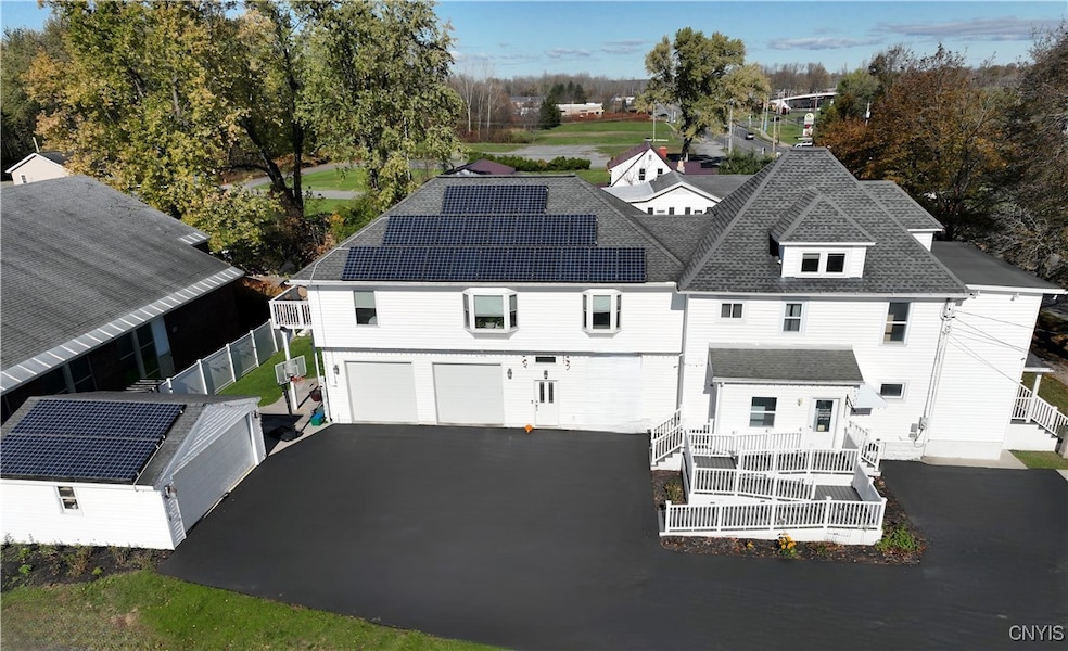 337 N Peterboro St, Canastota, NY 13032 - photo 1