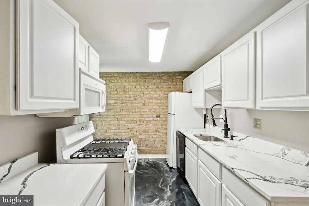 3308 Huntley Square Dr unit T-2, Temple Hills, MD 20748 - photo 1